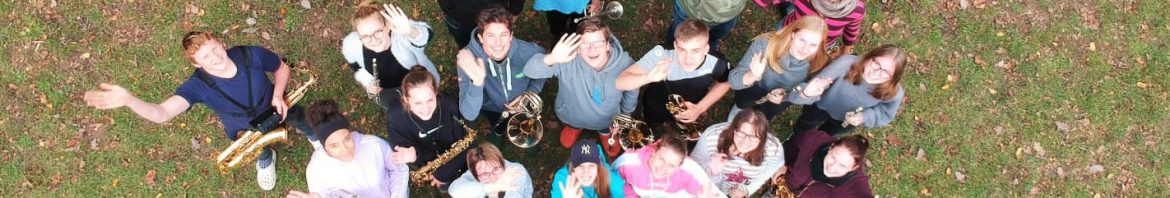 Bildunterschrift: Hatten ein anstrengendes Probe-Wochenende in Walldürn: Die Mitglieder des Jugendorchesters. - Foto: Fynn Janson.